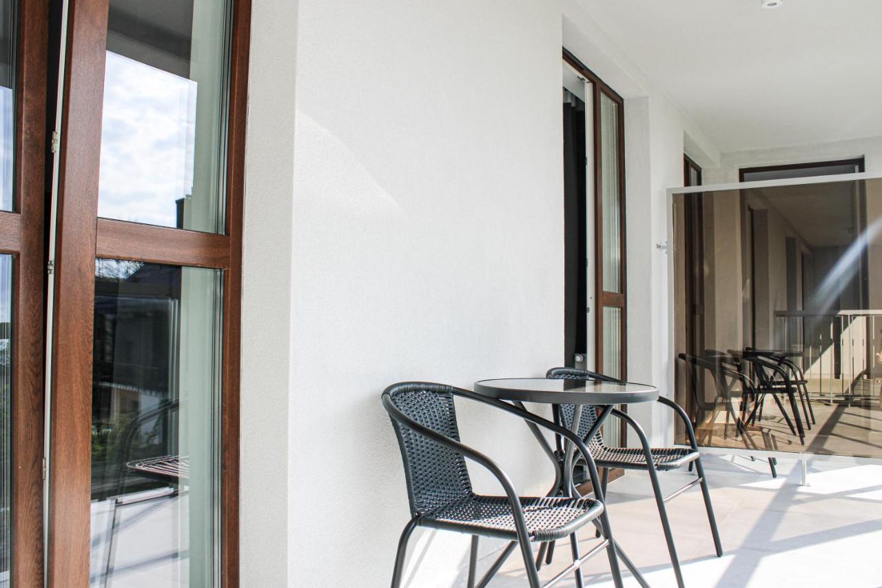 Apartament Black-Niska Z Garazem Podziemnym Kielce Exterior photo