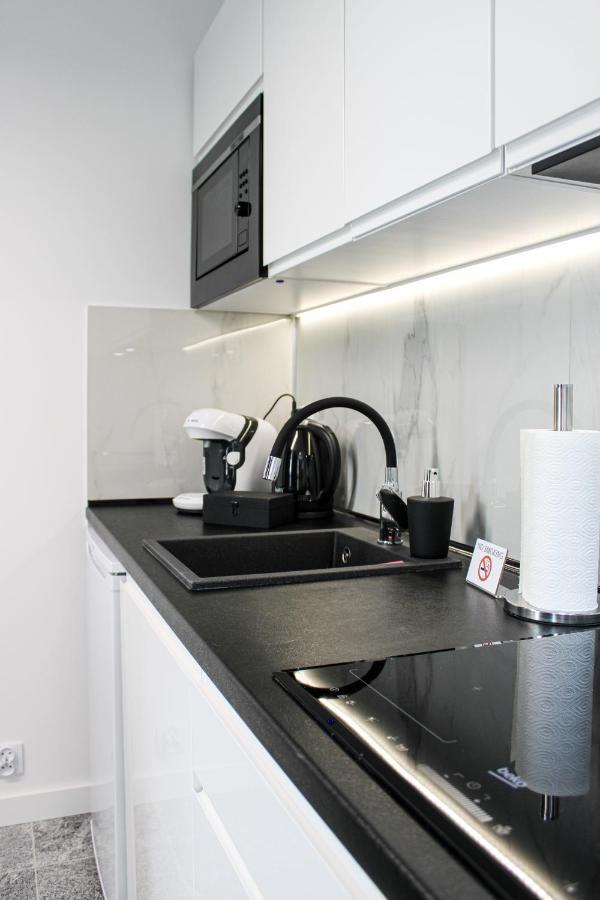 Apartament Black-Niska Z Garazem Podziemnym Kielce Exterior photo